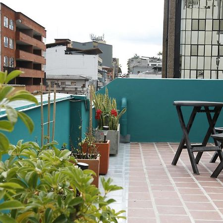 Golden Frog Manizales Hostel Exterior photo